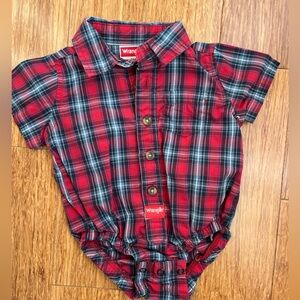 Wrangler baby boy red plaid button up dress shirt size 3m. 1483